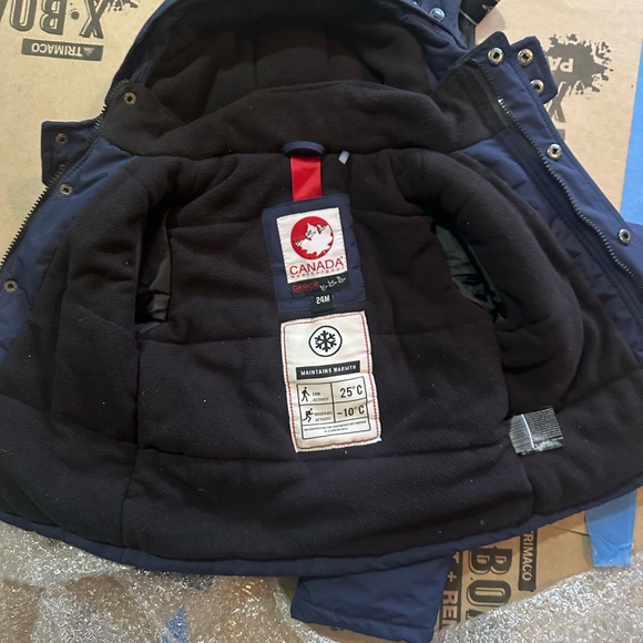 CANADA WEATHER GEAR. JACKET
SIZE 24 MONTHS
PLUS SNOW-PANTS - Picture 3 of 8